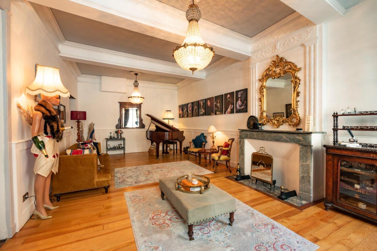 Champagne House - Elegance, Luxury And Charm Bed & Breakfast Condom Exterior photo