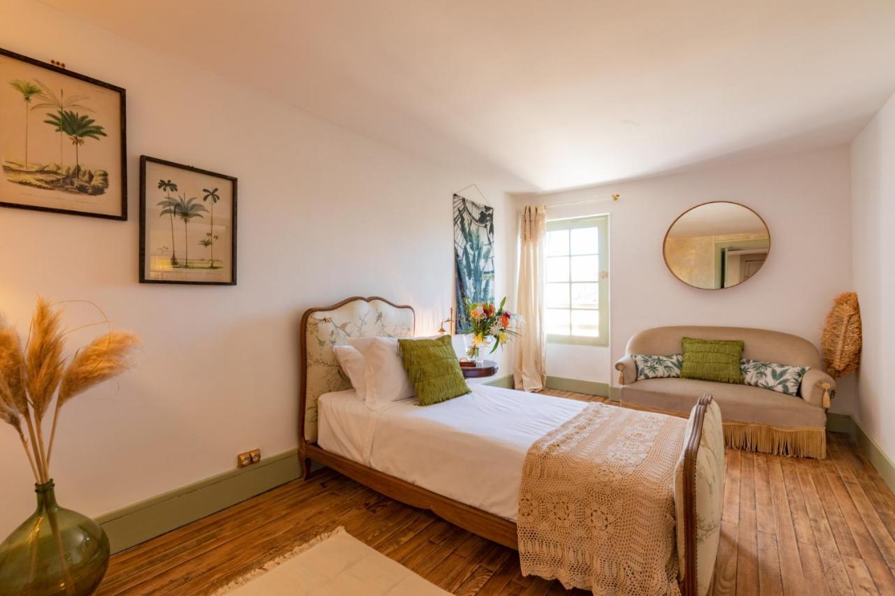 Champagne House - Elegance, Luxury And Charm Bed & Breakfast Condom Exterior photo